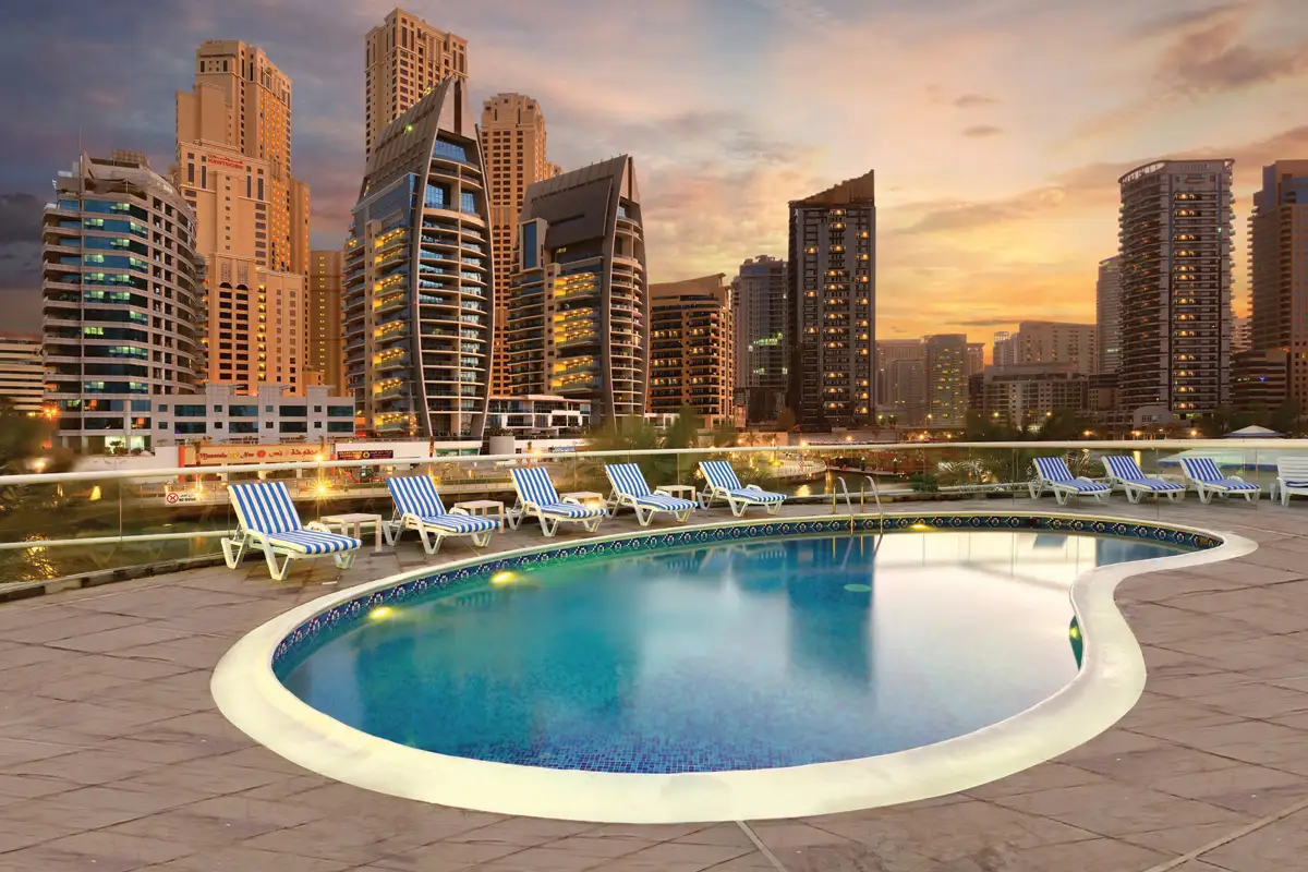dubai marina pool view