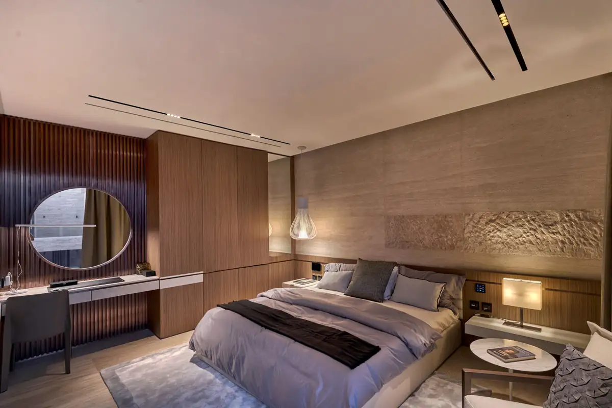 Professional hotel photographer Vietnam — luxury suite interior by Tom Jose Highskyart