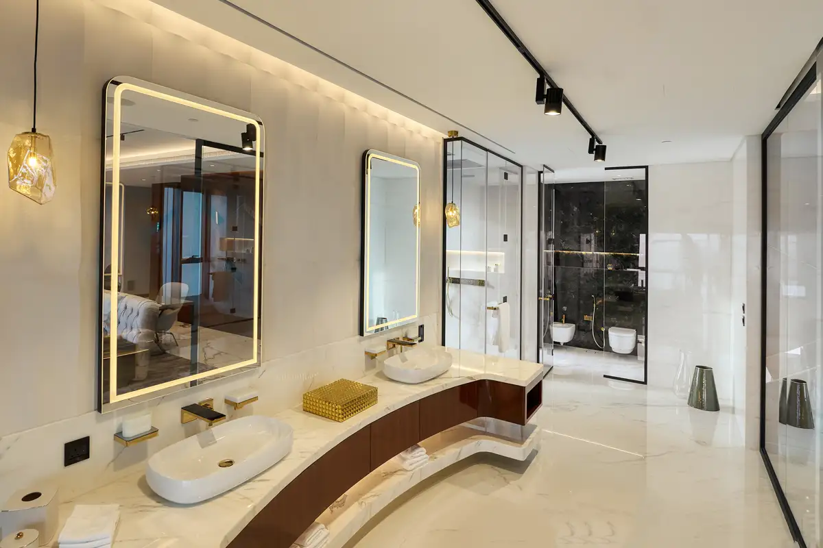 bathroom interior photography by hotel photographer in Vietnam — Highskyart